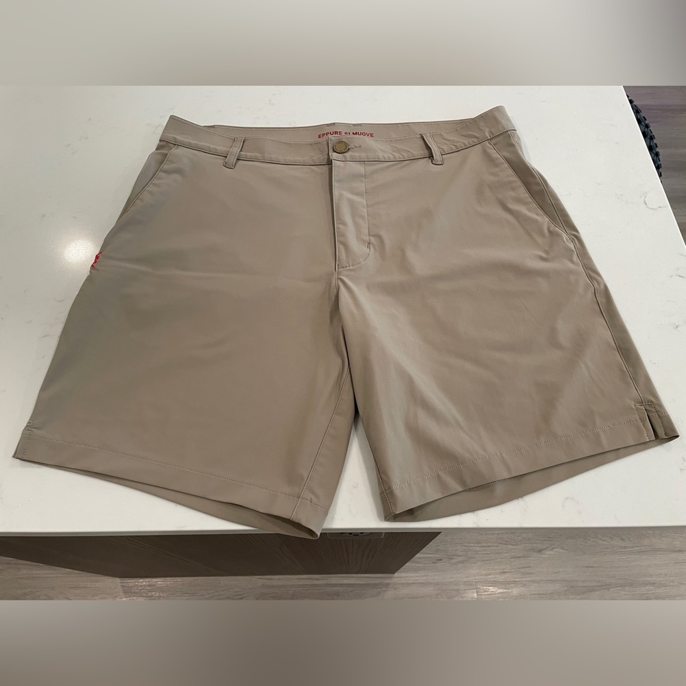 Men’s Rhone Commuter Shorts, size 32